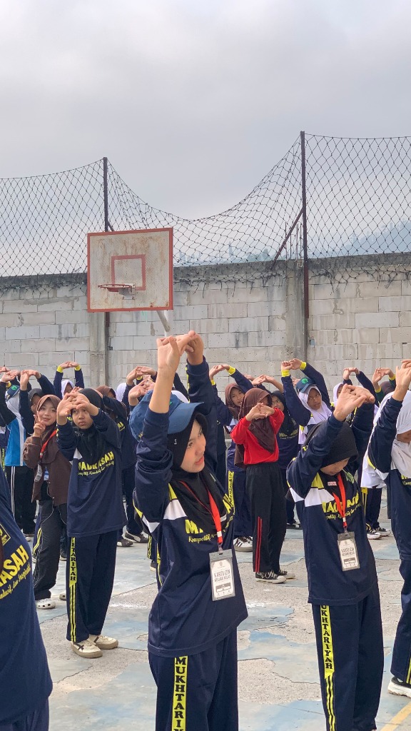 Aktivitas Olahraga Siswa-Siswi Madrasah